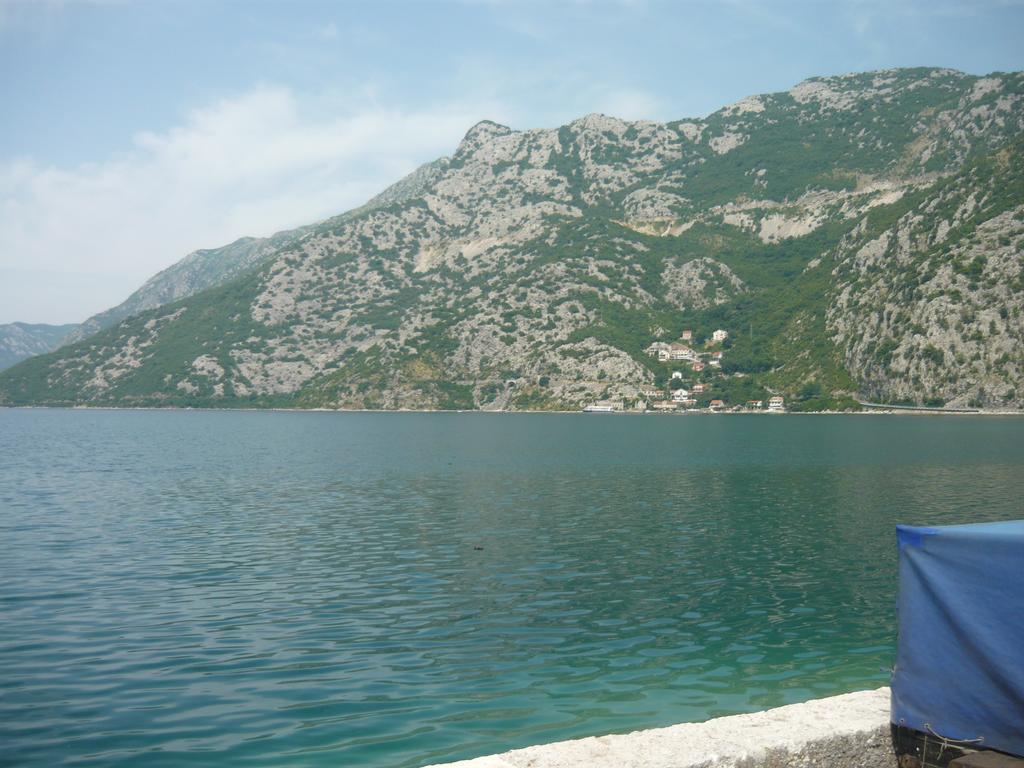 Rooms Banicevic Risan Buitenkant foto