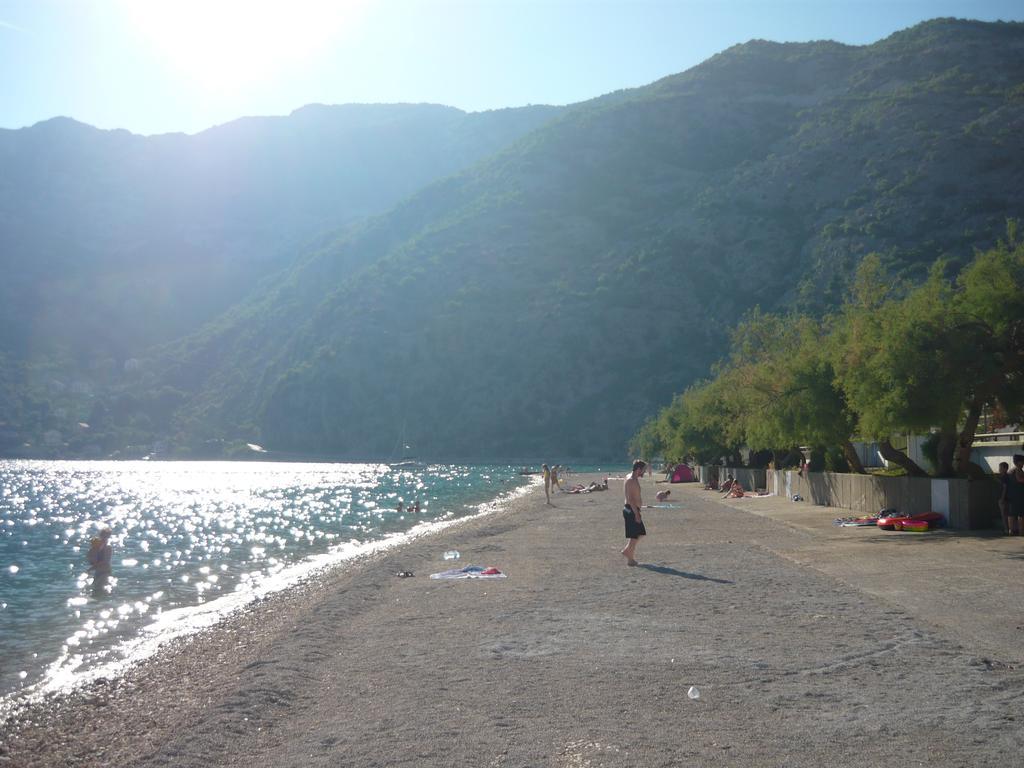 Rooms Banicevic Risan Buitenkant foto