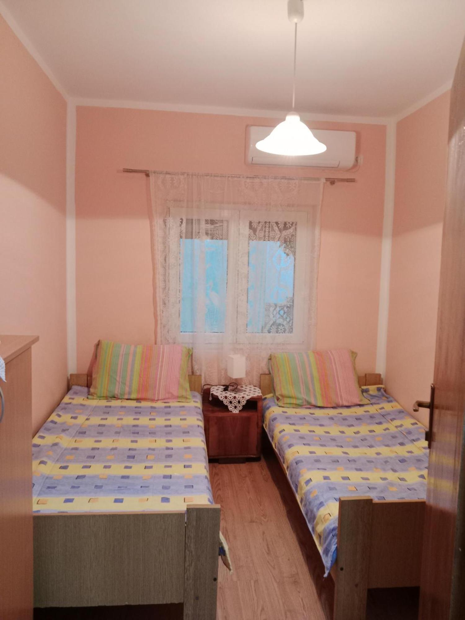 Rooms Banicevic Risan Buitenkant foto