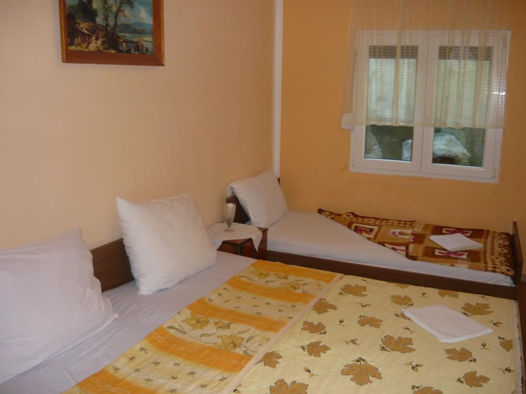 Rooms Banicevic Risan Kamer foto